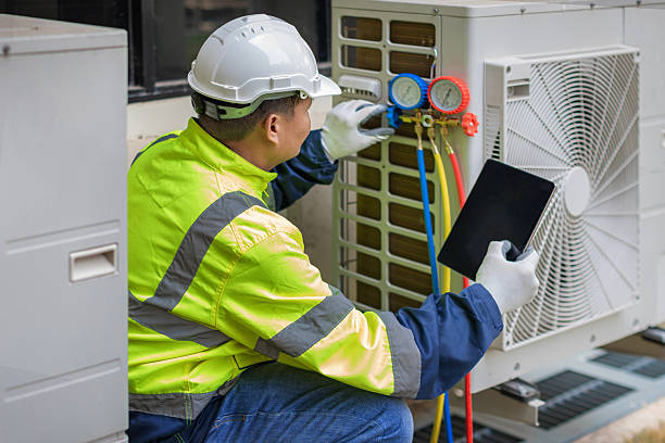 Professional Ac Installation technician working in Bassett, WI